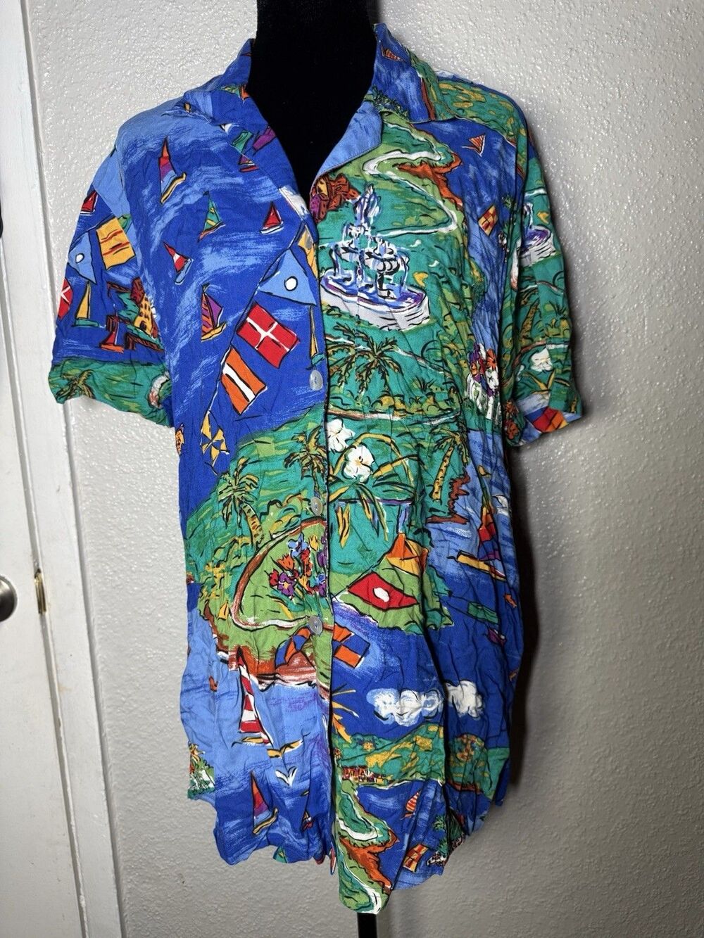 Vtg Carole Little Blouse Size 6 Sailboat Tropical Island Print Art button Shirt